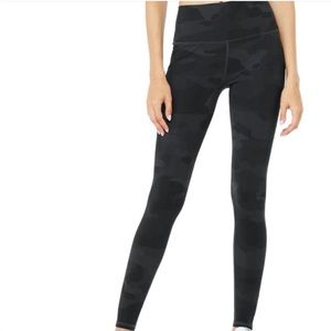 ALO Yoga High Waist Camo Vapor Leggings Black Size Small